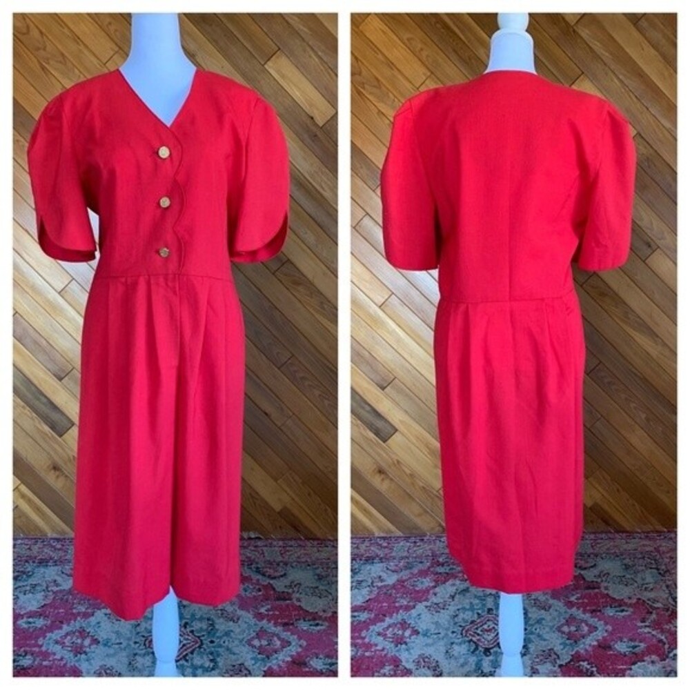 Vintage 80s Leslie Fay Shirt/Shift Dress with Gold Buttons